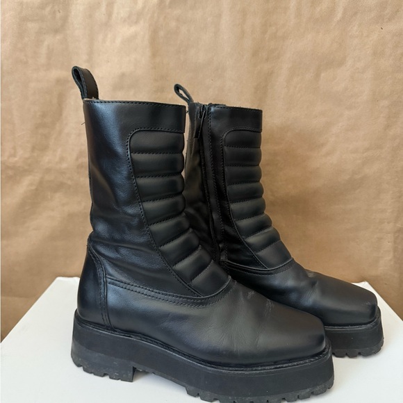 & Other Stories leather style black zip up platform boot - Picture 4 of 5